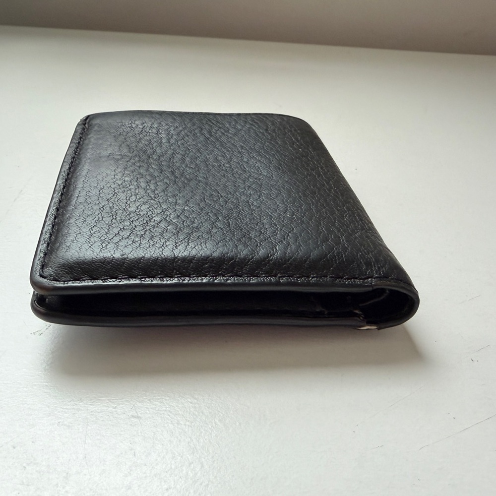 Marc Jacobs Classic Open Face Leather Billfold Wallet - Picture 9 of 16